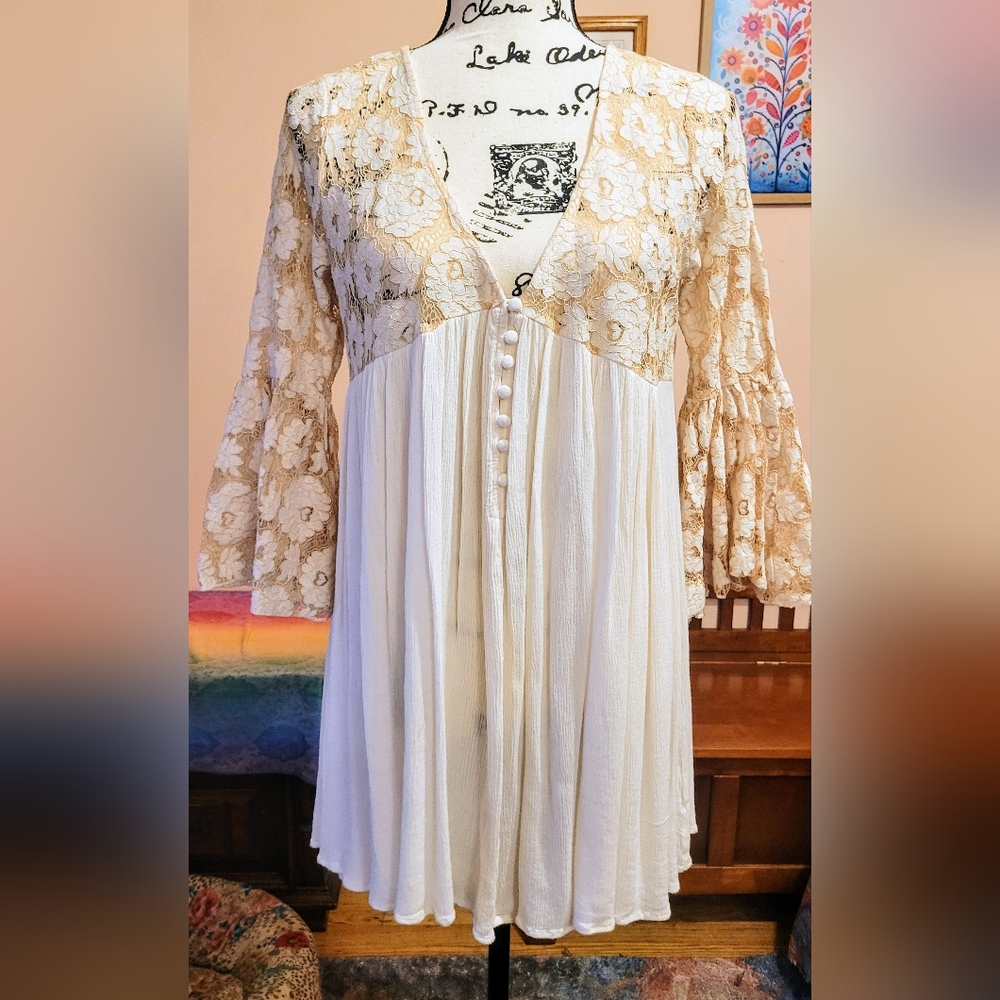 Blu Heaven Boho Bell Sleeve Floral Festival Dress, Ivory, Breezy, M, EUC - Picture 3 of 13